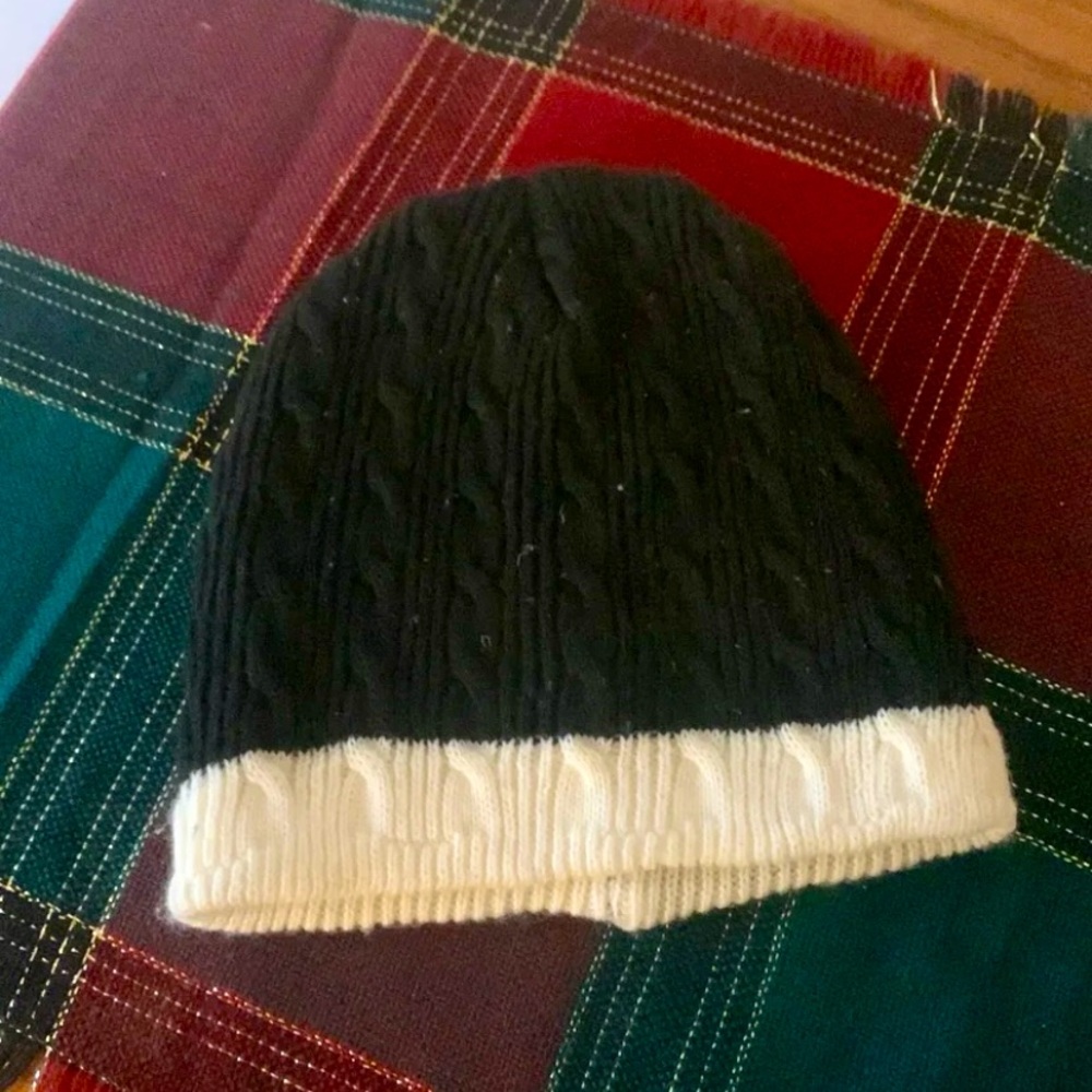 cable knit beanie style winter hat black white cap ribbed